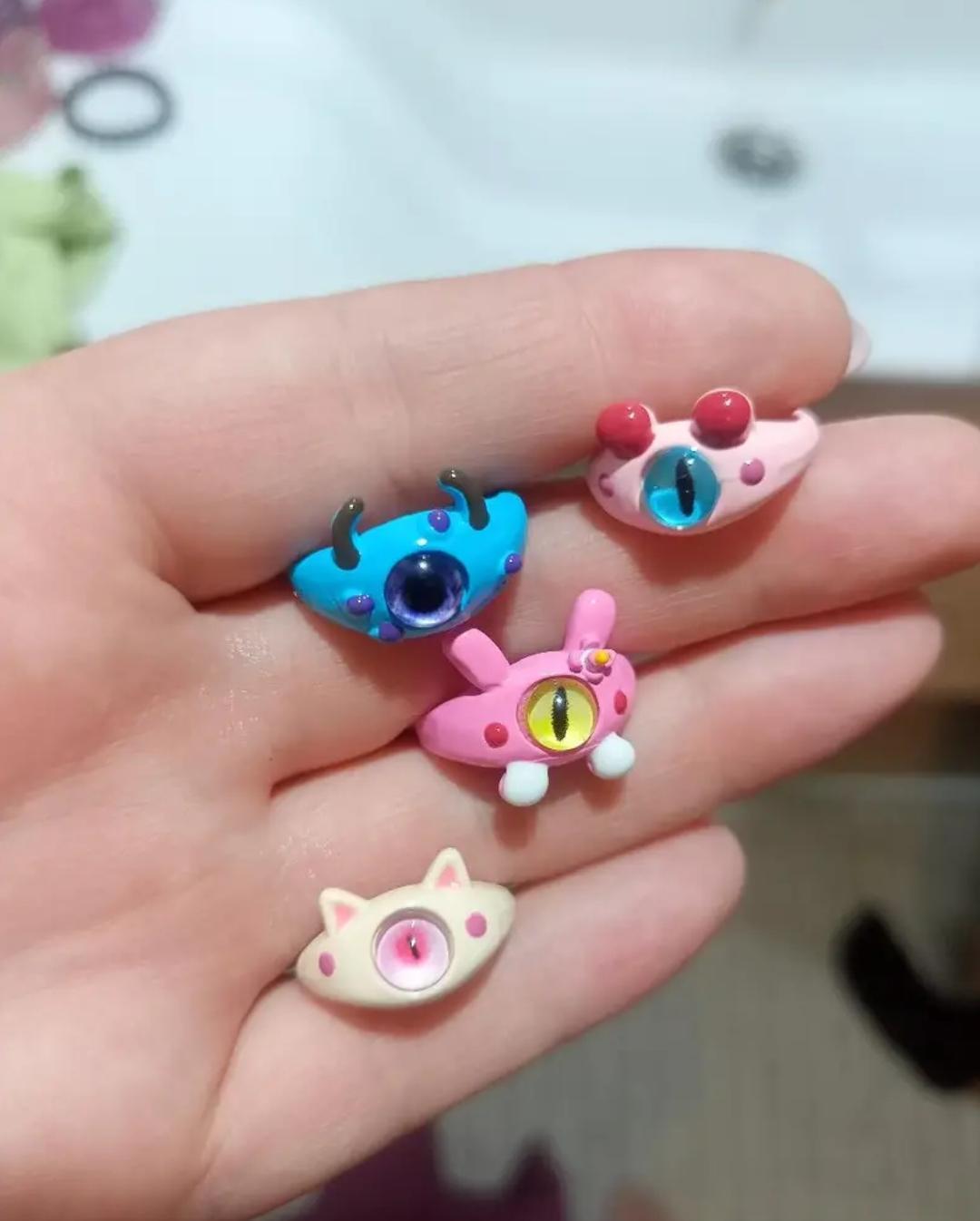 4 Pcs Antique Plated Multicolored Charm Adjustable Rings Set for Women