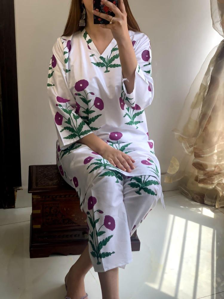 2 Pcs Women's Stitched Linen Block Printed Shirt And Trouser