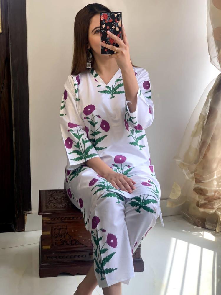 2 Pcs Women's Stitched Linen Block Printed Shirt And Trouser