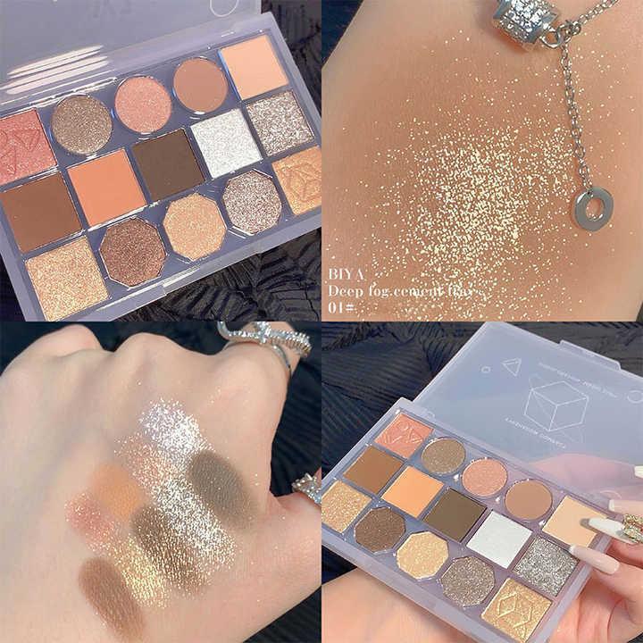 Matte And Glitter Eyeshadow Palette
