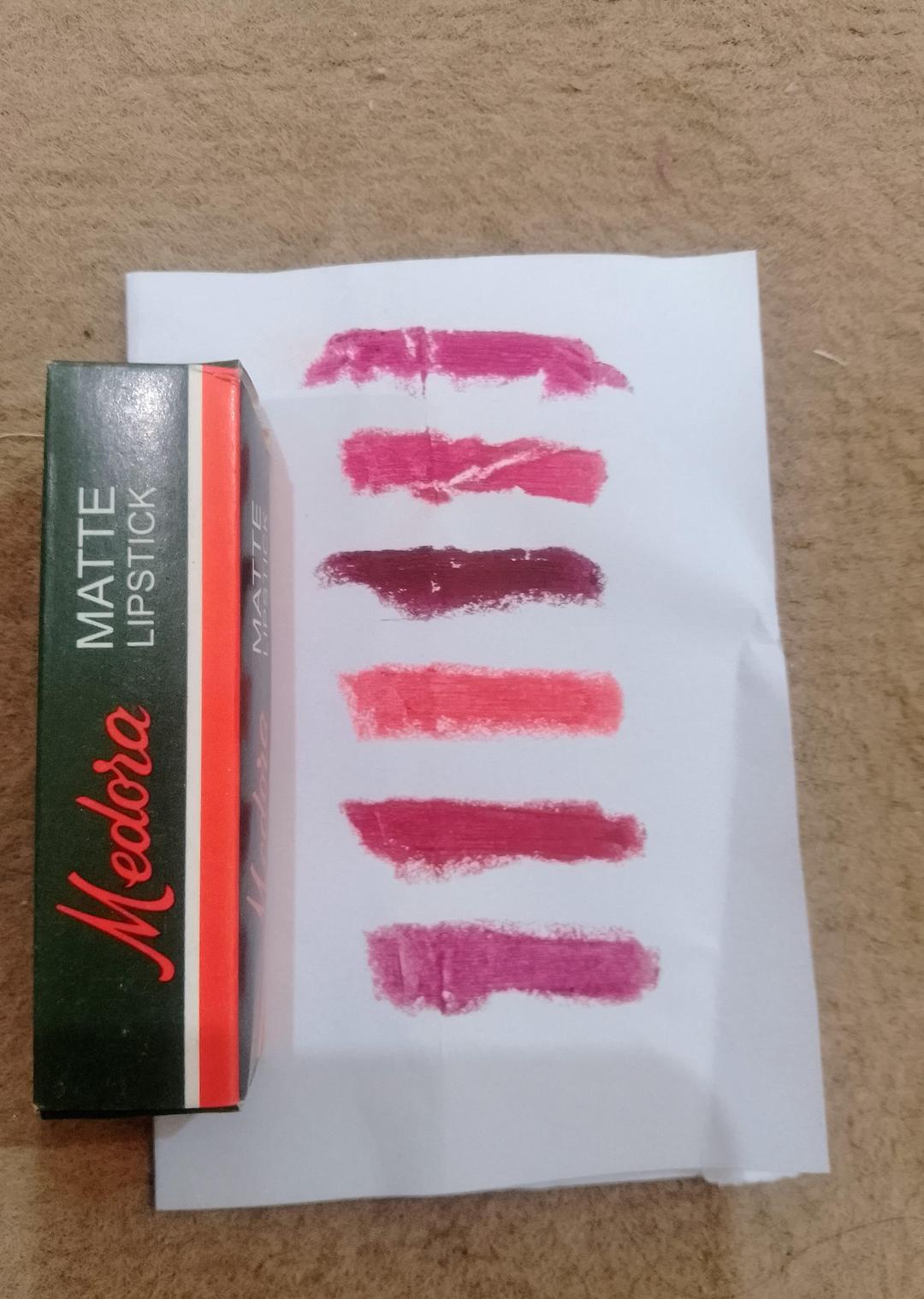 High Pigmented Multicolor Matte Finish Lipstick - 2 Pcs
