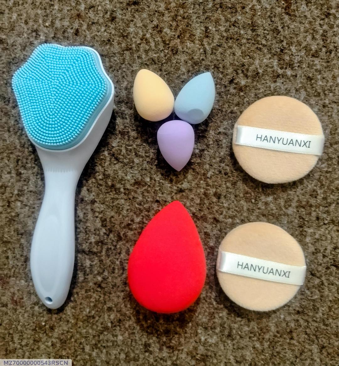 7 in 1 Makeup Accessories Deals - 6 Beauty Blenders & Facial Scrub